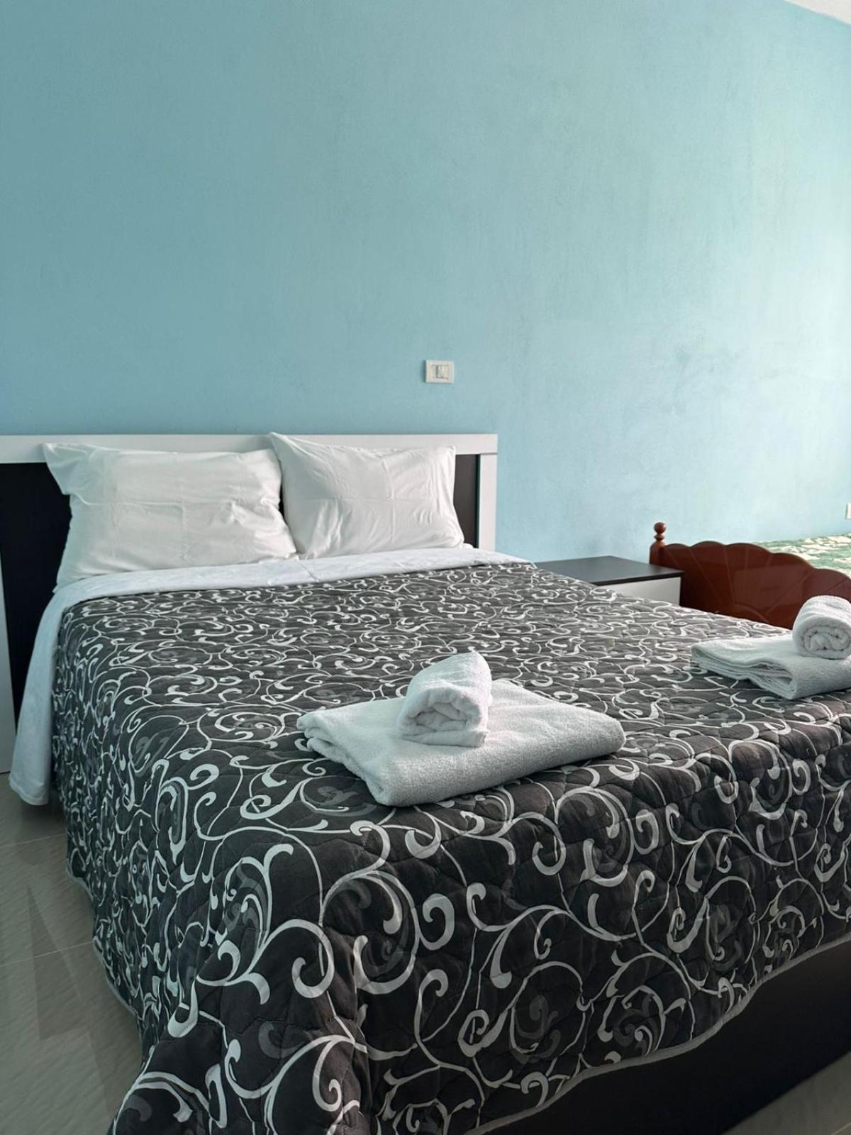 Hotel Restaurant Aleksander Korce Luaran gambar